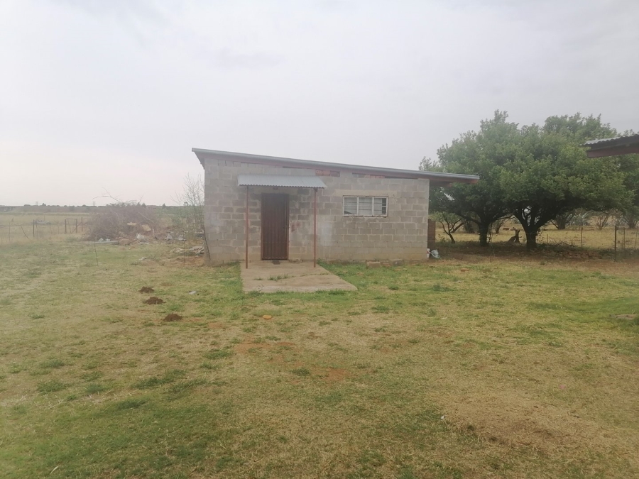 5 Bedroom Property for Sale in Bloemfontein Rural Free State